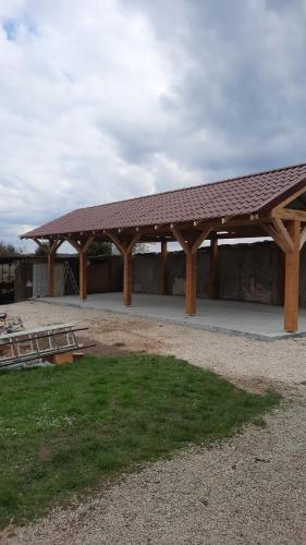 Carport & aménagement extérieur